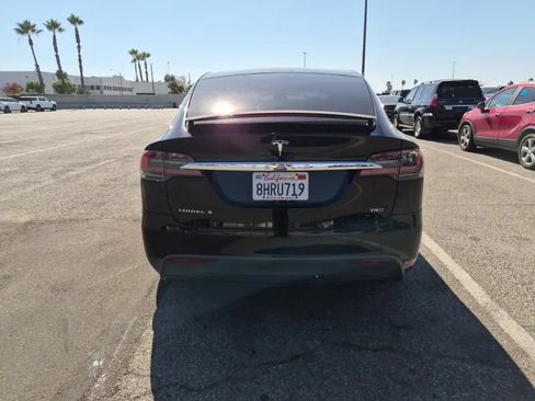 Used 2018 Tesla Model X 75D AWD/4WD image 4