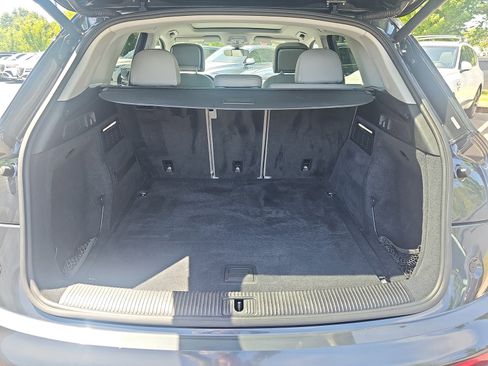 Used 2019 Audi Q5 2.0T Premium Plus AWD/4WD image 32