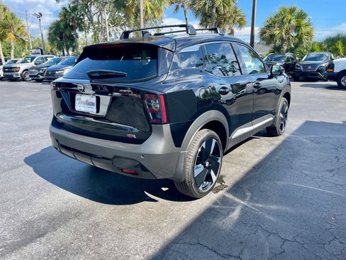 Used 2026 Nissan Kicks SR FWD image 6