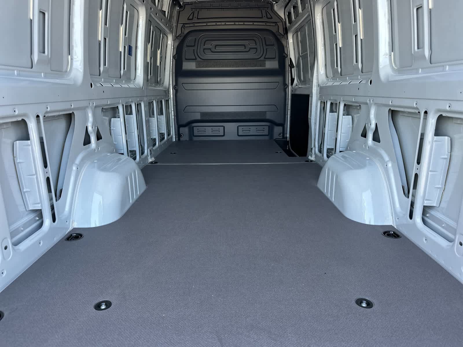 New 2025 Mercedes-Benz eSprinter 170 Cargo image 17