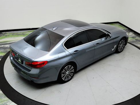 Used 2019 BMW 530i w/ Convenience Package image 35