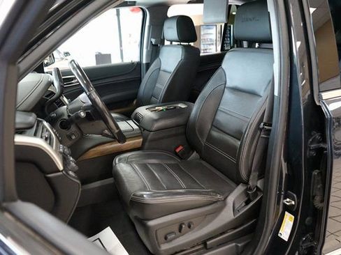 Used 2020 GMC Yukon Denali w/ Denali Ultimate Package AWD/4WD image 3