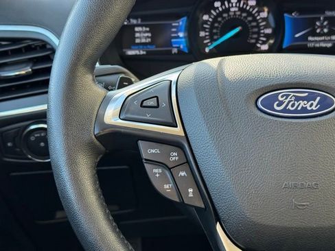 Used 2021 Ford Edge Titanium w/ Class II Trailer Tow Package AWD/4WD image 23