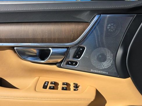 Certified 2025 Volvo V90 B6 Cross Country Ultra image 27