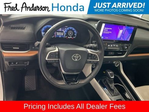 Used 2024 Toyota Grand Highlander FWD image 7