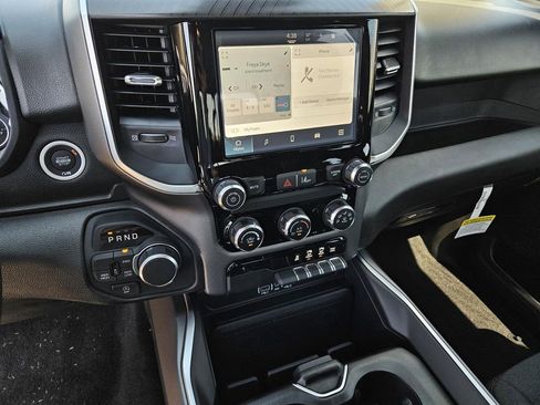 New 2026 RAM 1500 Express image 17