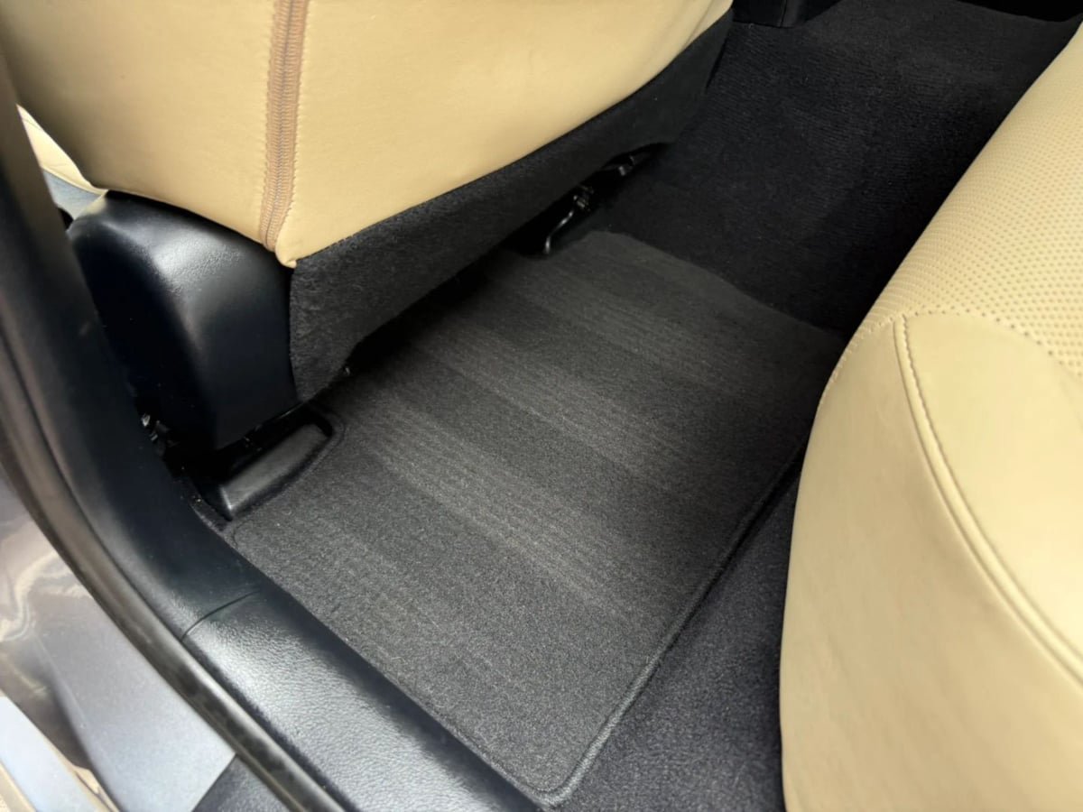 Used 2016 Lexus IS 200t RWD image 40