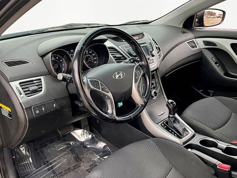 Used 2015 Hyundai Elantra SE w/ Option Group 03 image 14