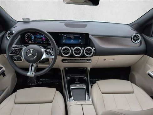 Certified 2026 Mercedes-Benz GLA 250 image 19