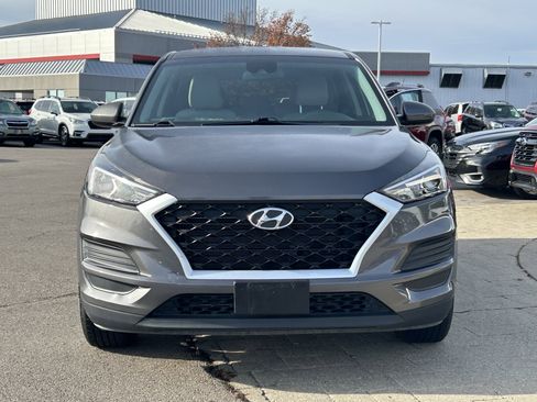 Used 2020 Hyundai Tucson SE image 2