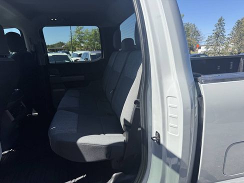 Used 2025 Ford F250 XLT w/ Black Appearance Package AWD/4WD image 8