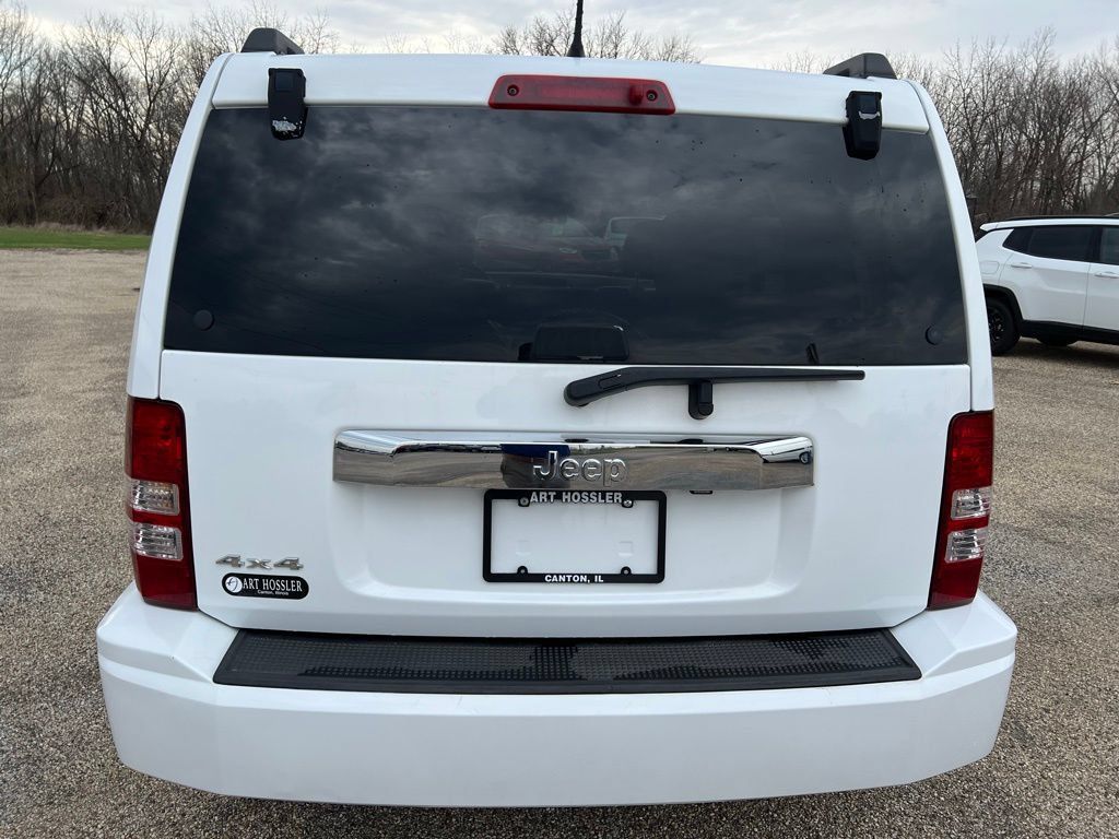 Used 2012 Jeep Liberty Sport AWD/4WD image 4