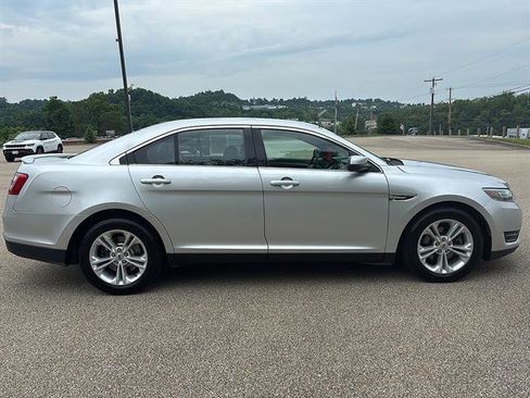 Certified 2019 Ford Taurus SEL AWD/4WD image 5