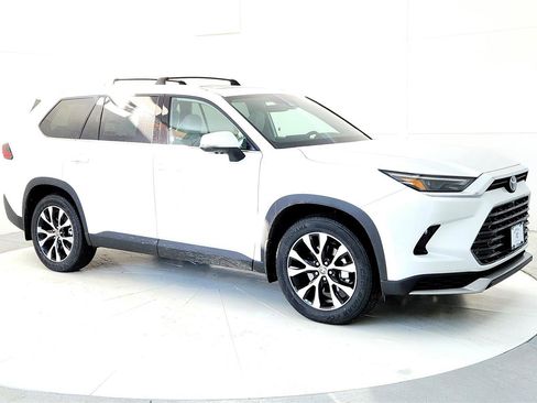 New 2026 Toyota Grand Highlander AWD Hybrid image 7