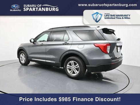 Used 2023 Ford Explorer XLT image 5