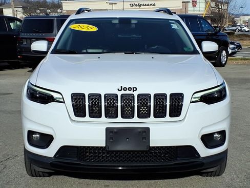 Used 2020 Jeep Cherokee Latitude Plus image 8