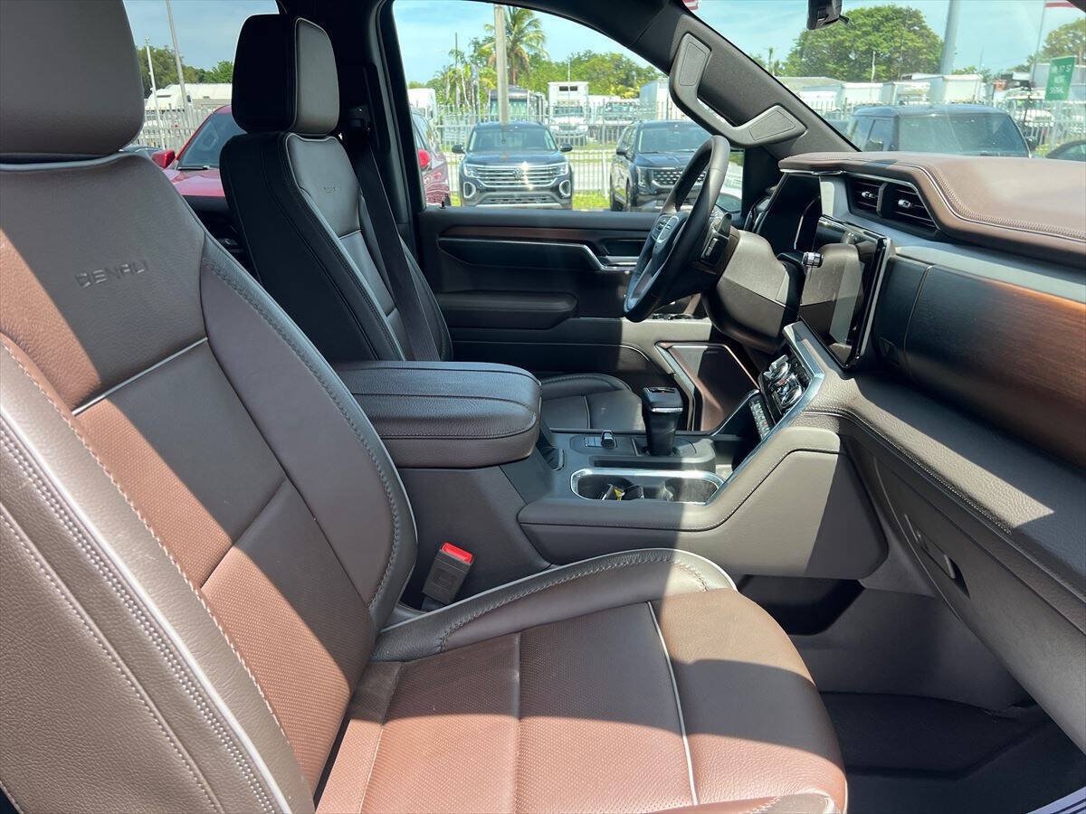 Used 2025 GMC Sierra 1500 Denali w/ Denali Reserve Package RWD image 10
