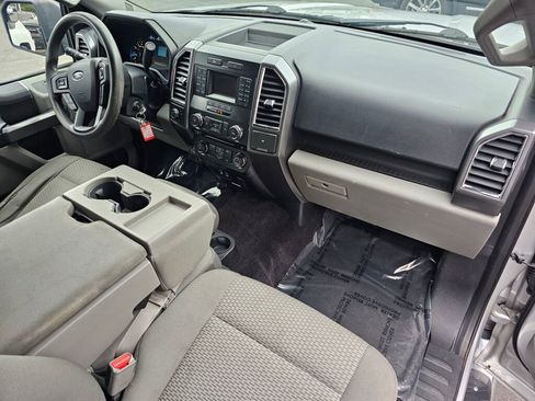 Used 2015 Ford F150 XLT AWD/4WD image 11
