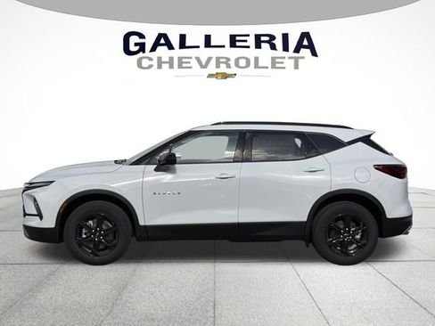 New 2026 Chevrolet Blazer LT w/ Convenience Package FWD image 4