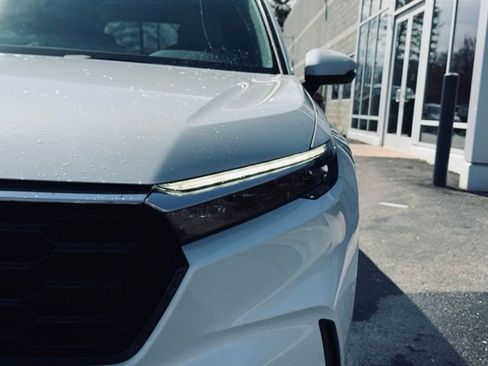 Used 2023 Honda CR-V EX-L image 3