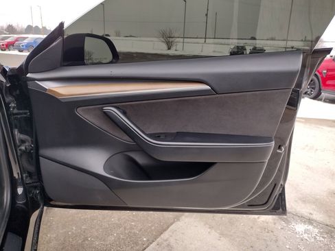 Used 2022 Tesla Model 3 Long Range image 25