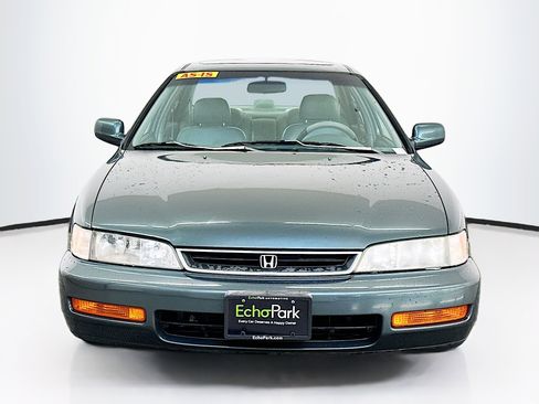 Used 1996 Honda Accord EX image 2