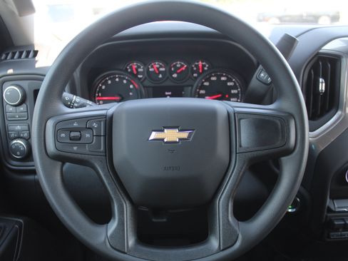 New 2026 Chevrolet Silverado 2500 Custom w/ Z71 Off-Road Package AWD/4WD image 11