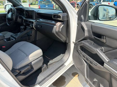 Used 2024 Toyota Tacoma SR5 RWD image 9