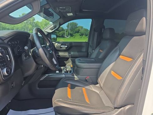Used 2020 GMC Sierra 1500 AT4 w/ AT4 Premium Package AWD/4WD image 18