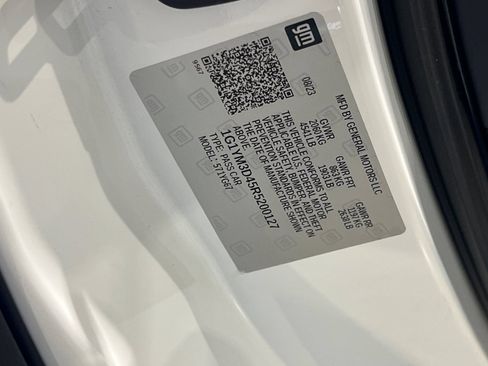 Used 2024 Chevrolet Corvette E-Ray AWD/4WD image 39