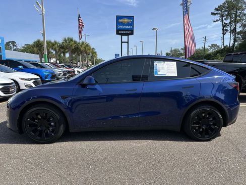 Used 2022 Tesla Model Y Long Range AWD/4WD image 13