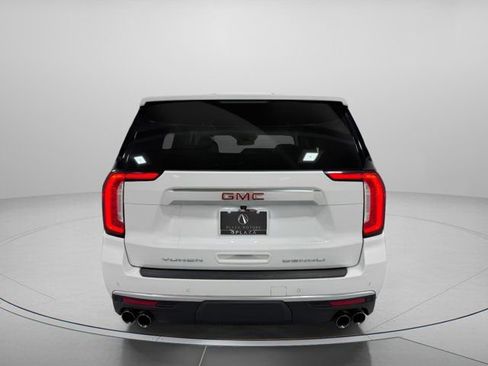 Used 2021 GMC Yukon Denali w/ LPO, Illumination Package image 4
