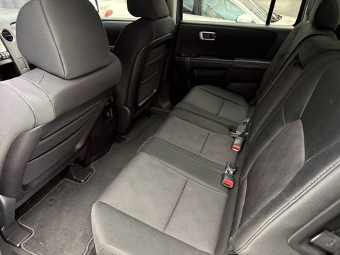 Used 2010 Honda Pilot LX image 18