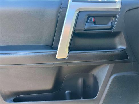 Used 2012 Toyota 4Runner Limited image 20