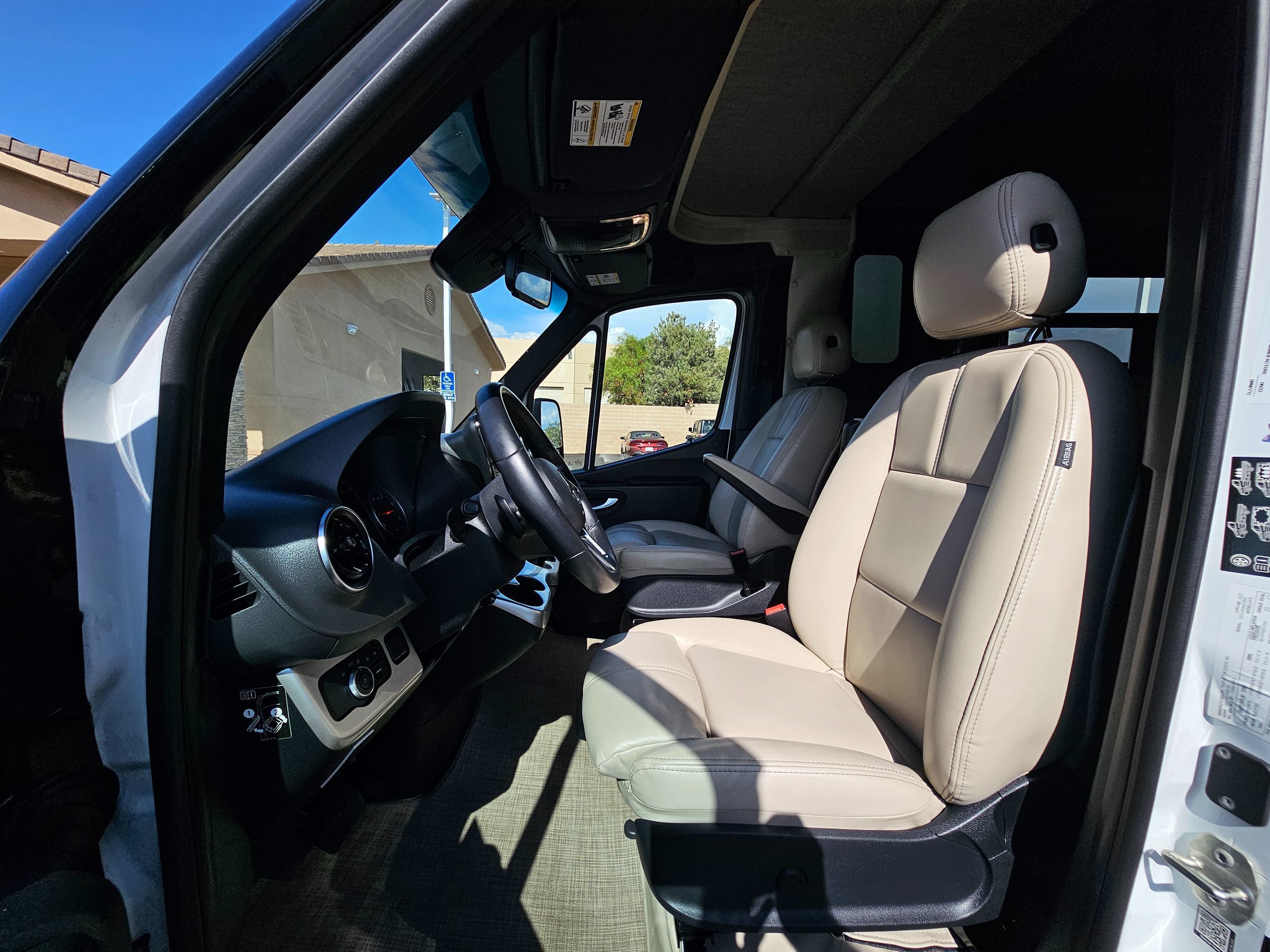Used 2022 Mercedes-Benz Sprinter 3500 w/ Acoustic Package image 22