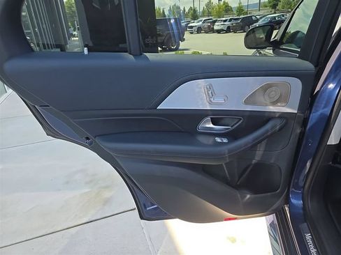 Used 2025 Mercedes-Benz GLE 350 4MATIC image 15