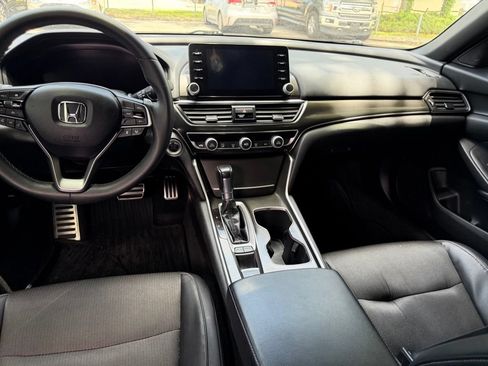 Used 2018 Honda Accord Sport image 22