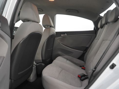 Used 2016 Hyundai Accent SE FWD image 17