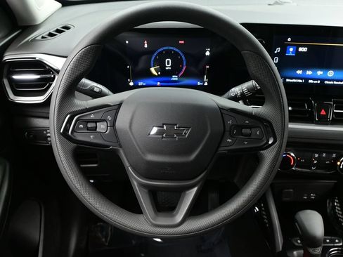 New 2026 Chevrolet TrailBlazer LT w/ Midnight Edition FWD image 18