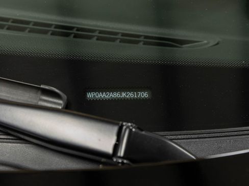 Used 2018 Porsche 718 Cayman RWD image 31