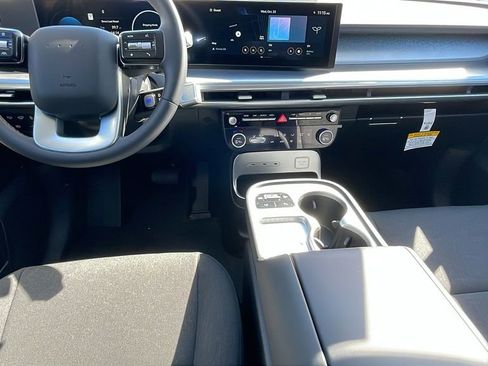 New 2026 Hyundai Ioniq 9 S image 17