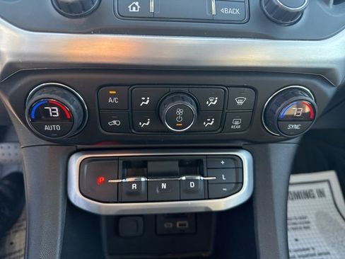 Certified 2020 GMC Acadia SLT w/ Driver Alert Package II image 20