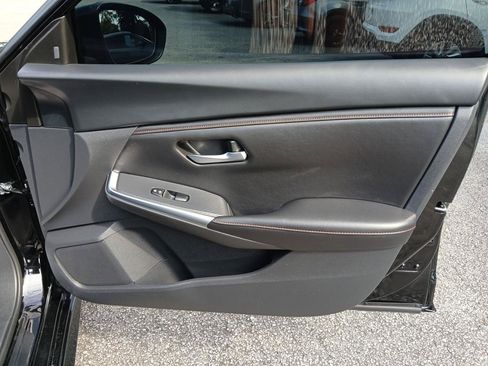 Used 2024 Nissan Sentra SR FWD image 15