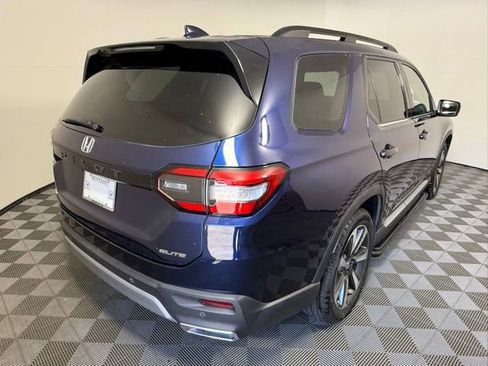 Used 2024 Honda Pilot Elite image 6
