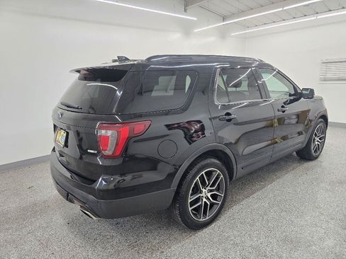 Used 2016 Ford Explorer Sport w/ Equipment Group 401A AWD/4WD image 5