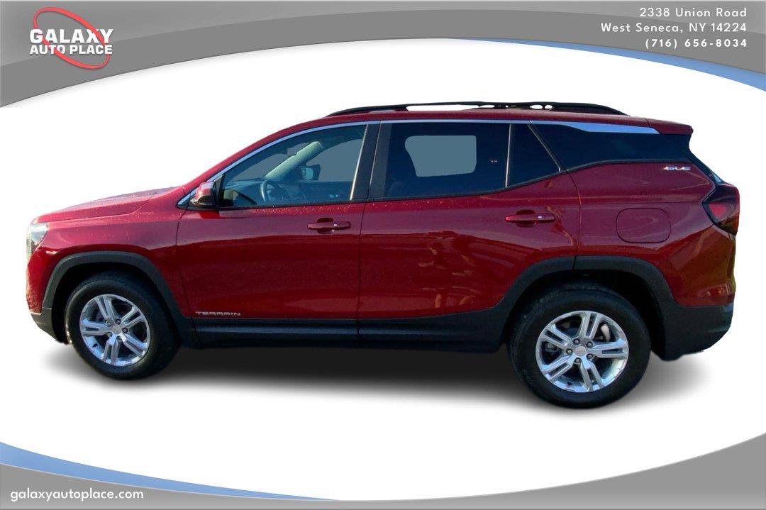 Used 2023 GMC Terrain SLE w/ Driver Convenience Package AWD/4WD image 8