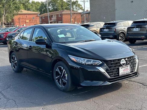 New 2025 Nissan Sentra SV image 3