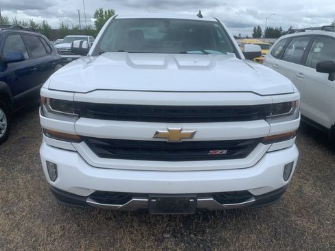 Used 2018 Chevrolet Silverado 1500 LT w/ All Star Edition AWD/4WD image 6