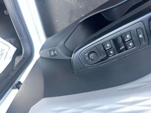 Used 2024 Volkswagen Taos S FWD image 5