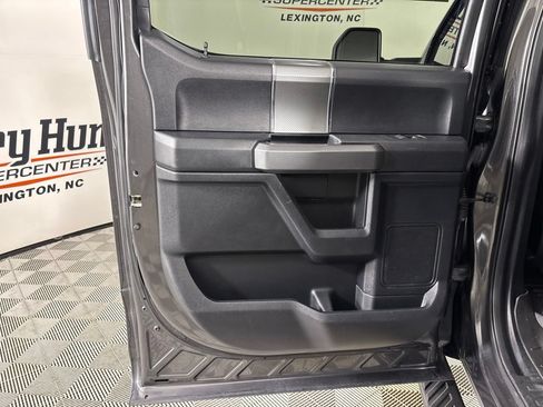 Used 2017 Ford F150 XLT w/ Equipment Group 302A Luxury AWD/4WD image 22